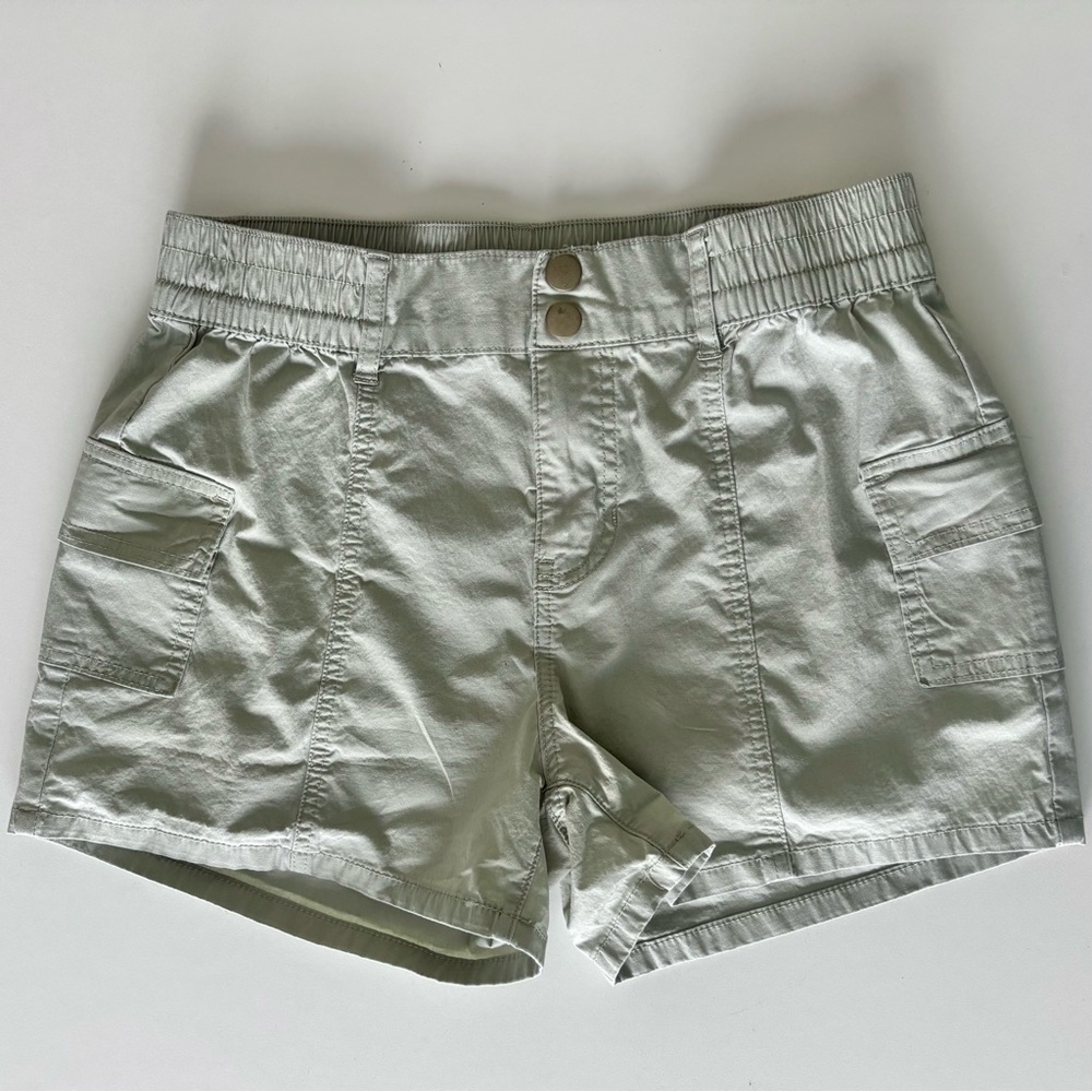Re Generation Celebrity Pink 2 Button Cargo Shorts Elastic Sage Green Size S